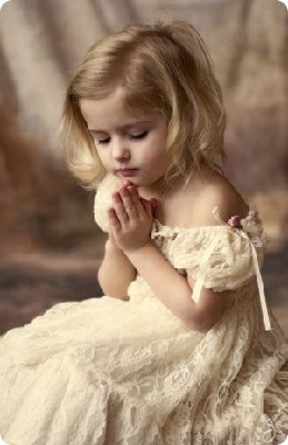 a-little-girl-praying.jpg